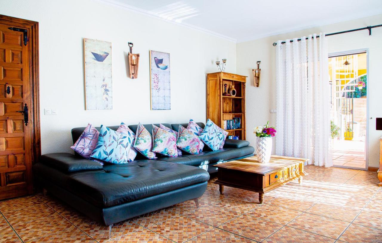 Villa Maria In El Rosario - Mit Sicht Auf Gibralta Marbella Kültér fotó