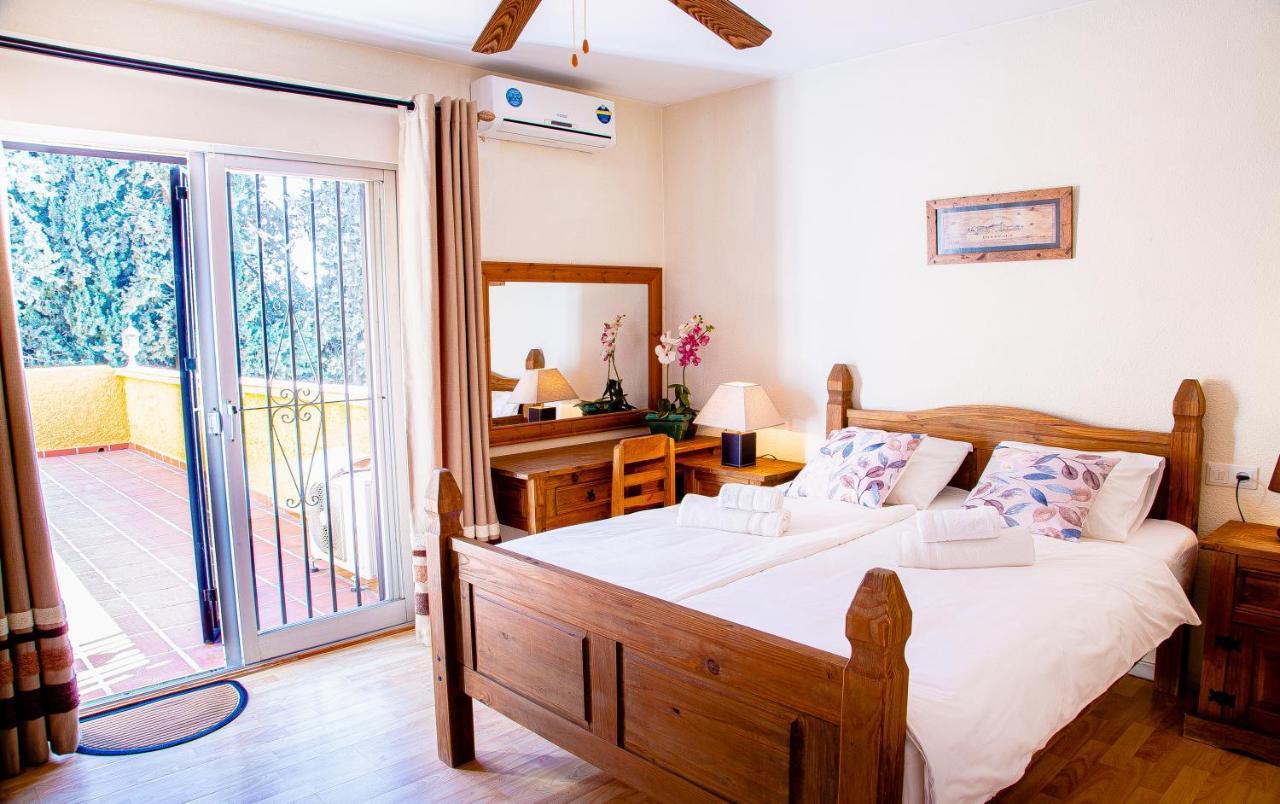 Villa Maria In El Rosario - Mit Sicht Auf Gibralta Marbella Kültér fotó